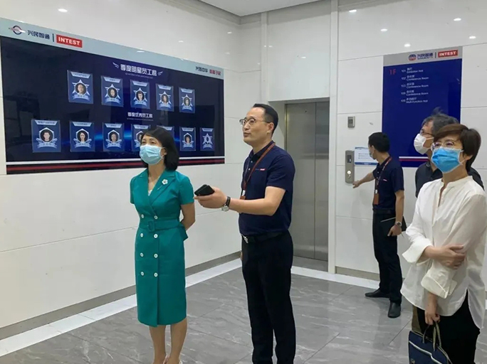 武漢東湖高新區(qū)管委會總工程師馮立一行蒞臨武漢興民調(diào)研北斗項目工作